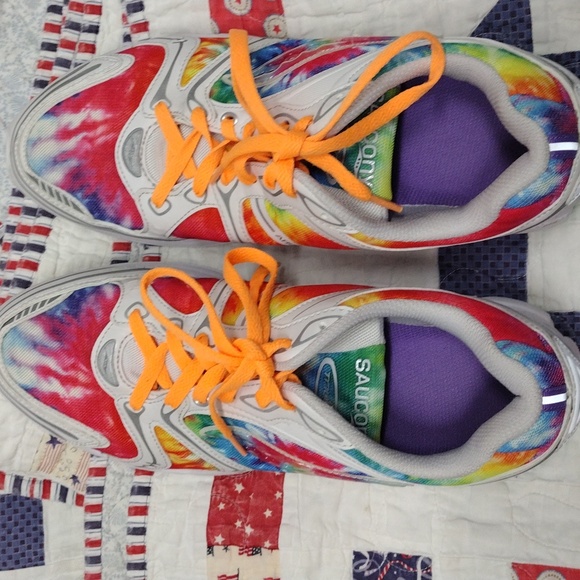 Saucony Progrid Triumph 4 Shoe White/Tie Die Rainbow Size 12 - Picture 4 of 16